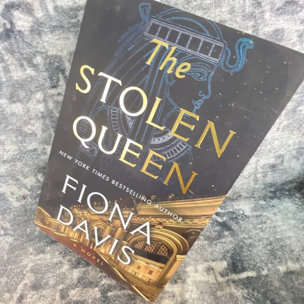 The Stolen Queen Fiona Davis 2025 Novel Historical Mystery New York Egypt Book